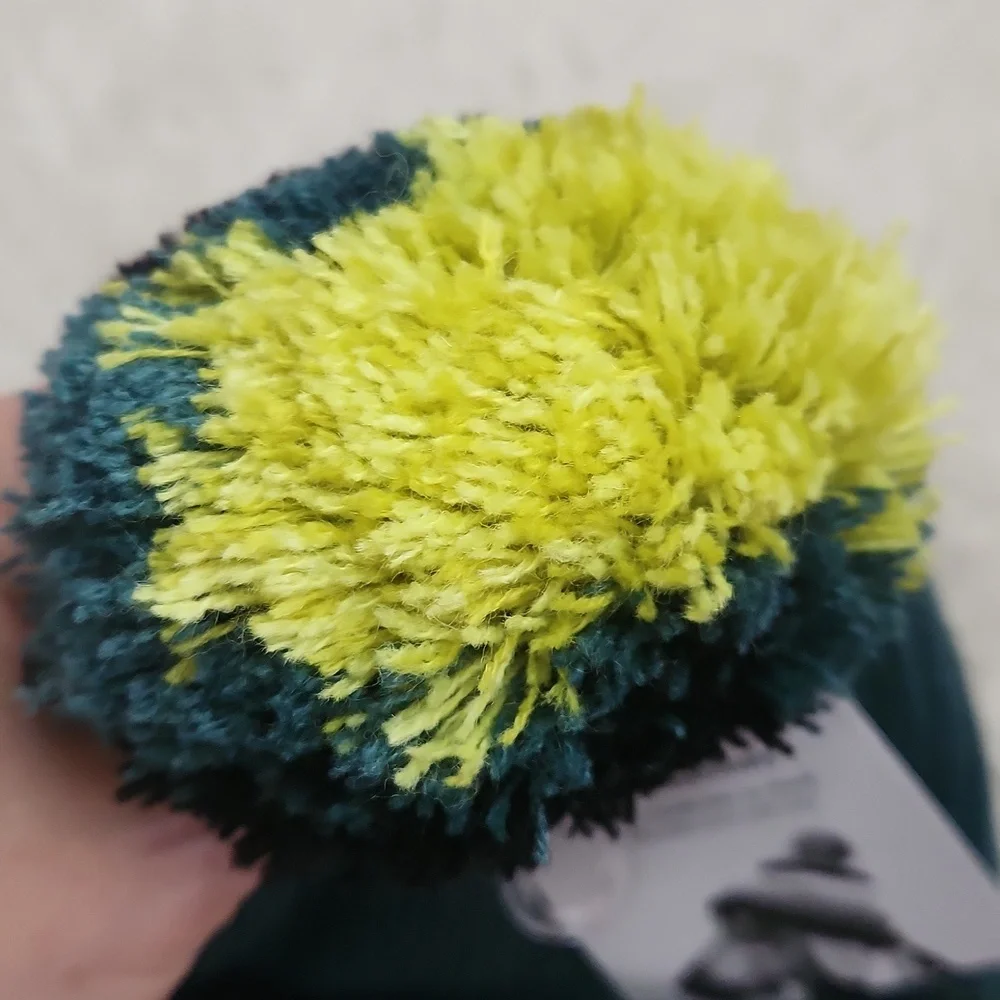Deuse Par Deuse Bayberry Pom Pom Beanie Hat Sz 2/4 NWT